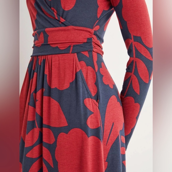 Boden Layla Floral Jersey Faux Wrap Fit&Flare Dress Winterberry Flora Boom Sz 8P - Picture 4 of 13